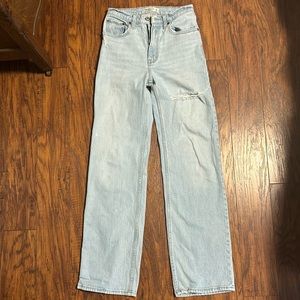 A&F High Rise ‘90s Relaxed Jeans
